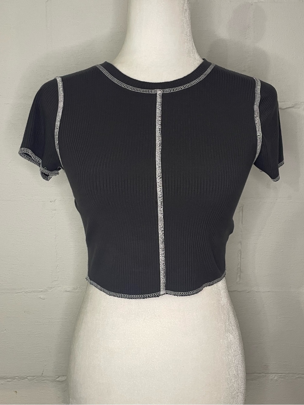 Garage Gray Cropped Ribbed Tee with White Contrast Seams